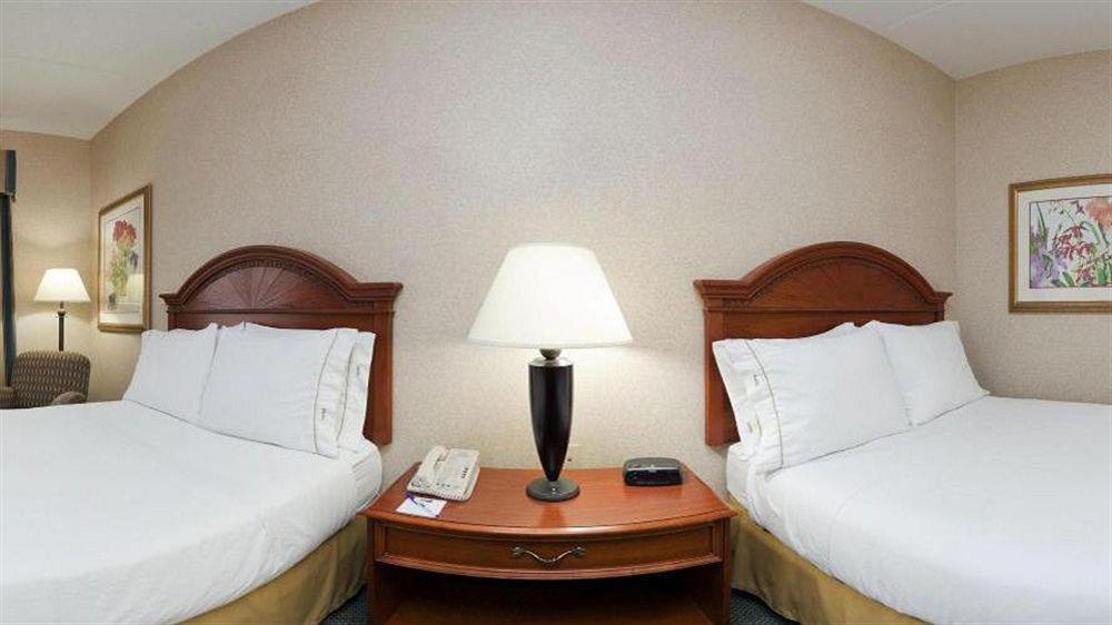 Holiday Inn Express Pittsburgh-Bridgeville By Ihg Εξωτερικό φωτογραφία