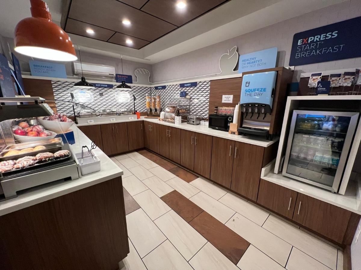 Holiday Inn Express Pittsburgh-Bridgeville By Ihg Εξωτερικό φωτογραφία