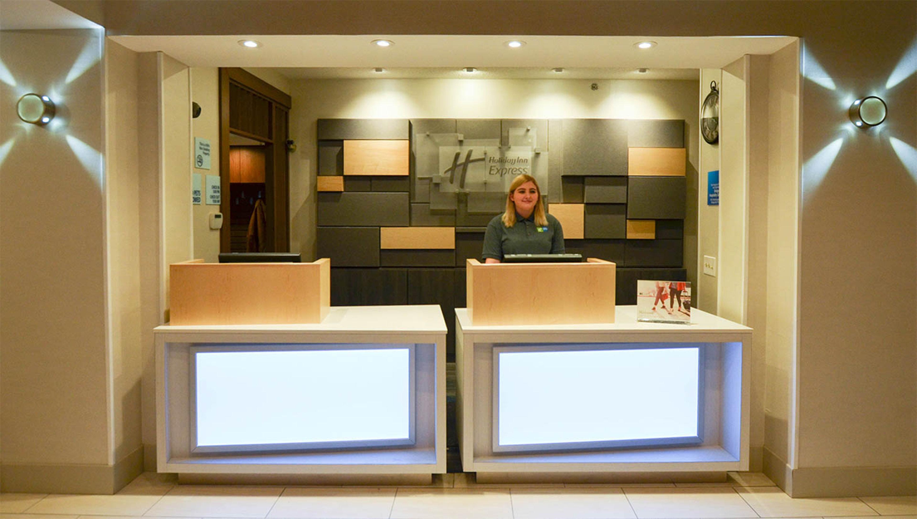 Holiday Inn Express Pittsburgh-Bridgeville By Ihg Εξωτερικό φωτογραφία
